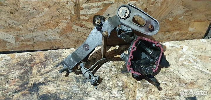 Механизм выбора передач Opel Corsa D 2006-2015