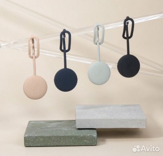 Чехол-брелок Native Union Curve Airtag Loop