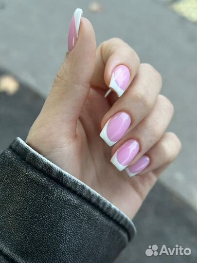 Маникюр и педикюр