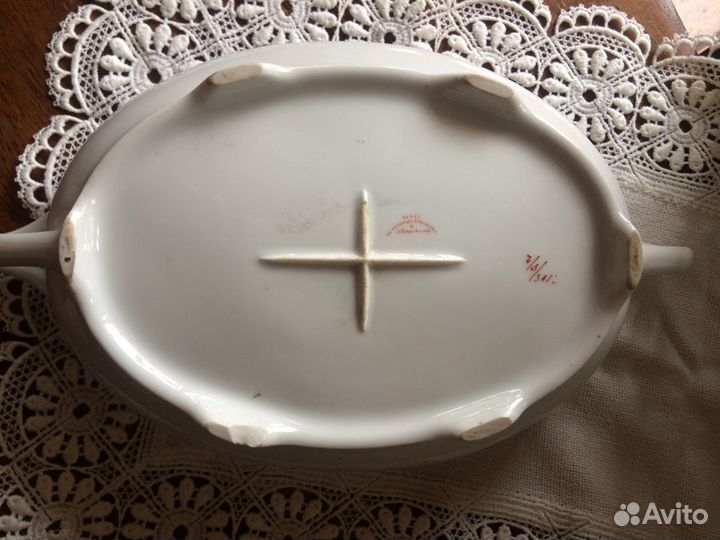 Фарфоровая супница/утятница