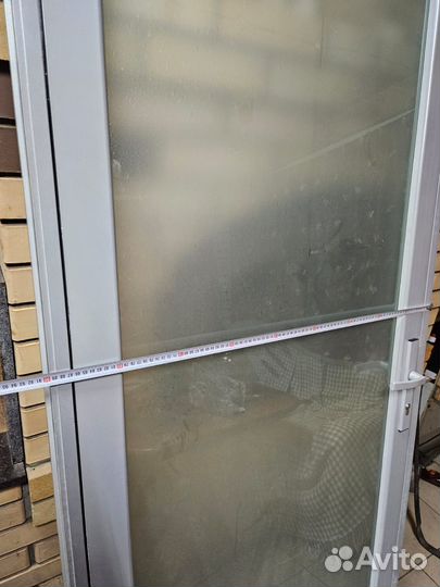 Дверь алюминиевая 83Х205