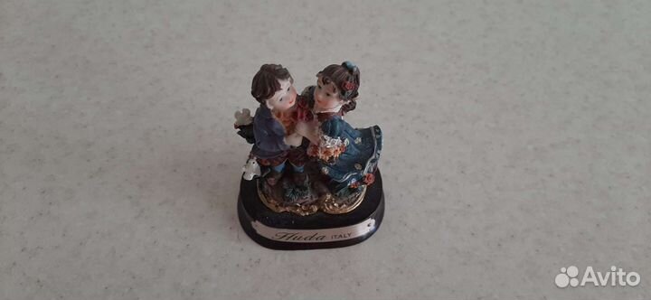 Статуэтка интерьерная