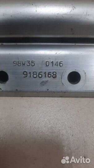 Рейка топливная (рампа) Volvo S40