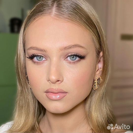 Макияж. Прическа. Бровист