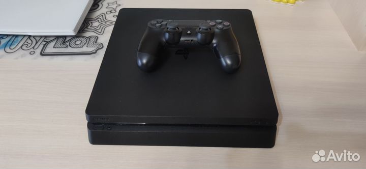 Sony playstation 4 PS4 slim 1tb