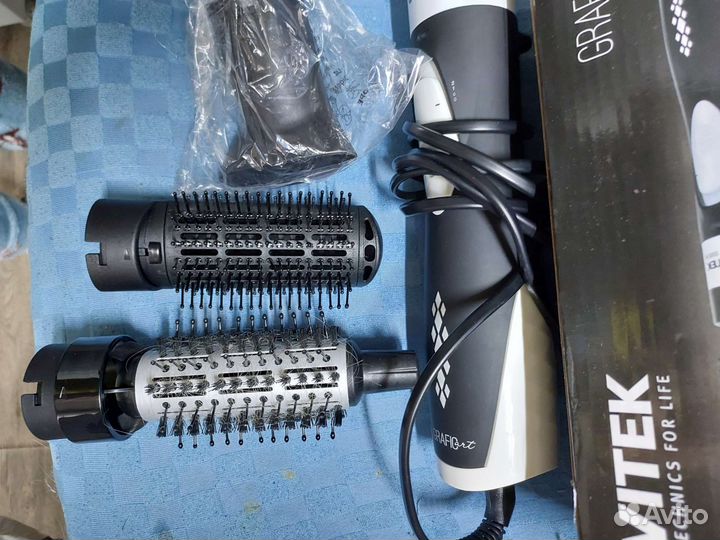 Фен щетка новая