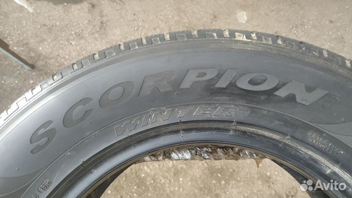 Pirelli Scorpion Winter 235/65 R17 108H