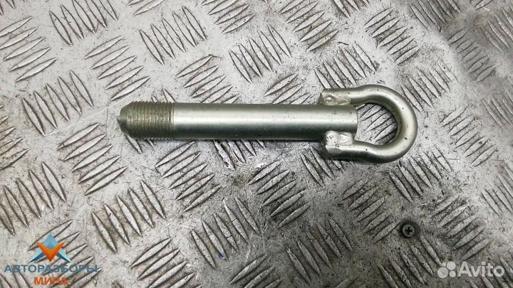 Крюк буксировочный Toyota Verso 2011