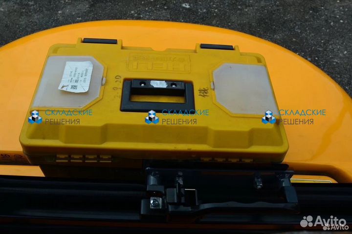 Вилочный погрузчик CHL CPCD30, 2023