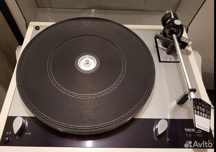 Проигрыватель винила Thorens TD 160