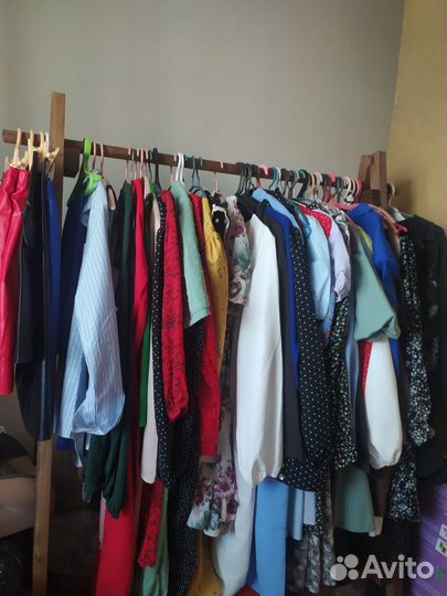 Товарный остаток женской одежды