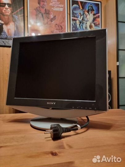 Мониторы Sony SDM-HS53 + кабель VGA
