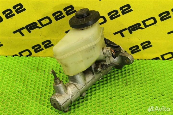 Главный тормозной цилиндр Toyota Camry SV40 4S-FE