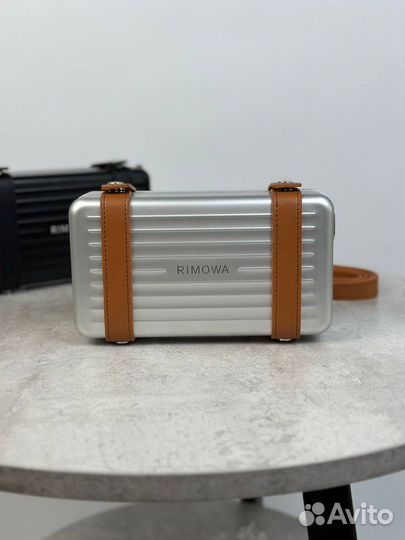 Сумка мессенджер rimowa