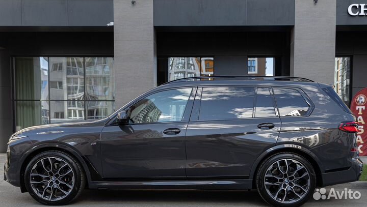 BMW X7 3.0 AT, 2024, 70 км