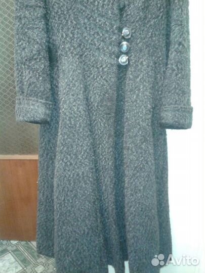 Продаю теплое пальто