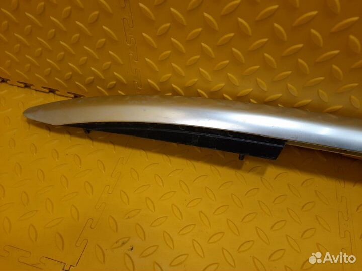 Б/У рейлинг на крышу В хорошем состоянии