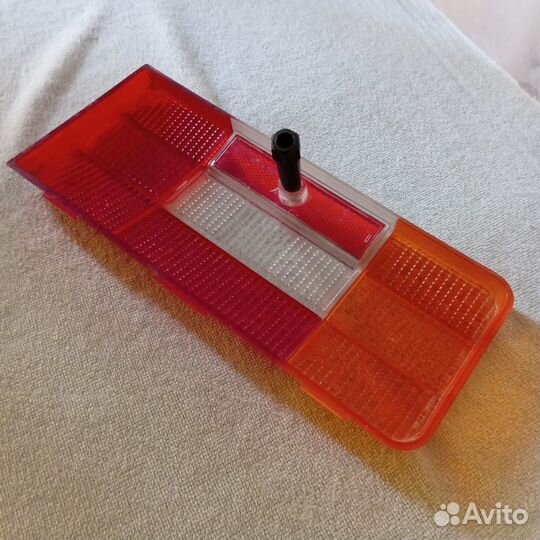 Задняя левая фара ваз 2106