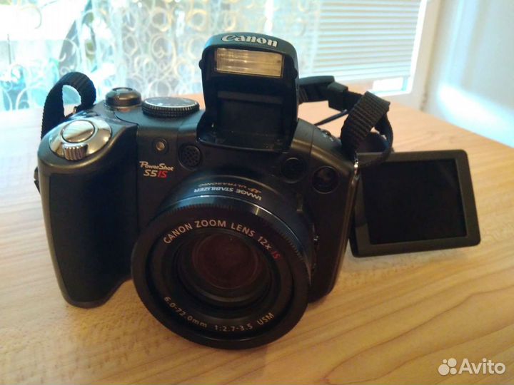 Компактный фотоаппарат