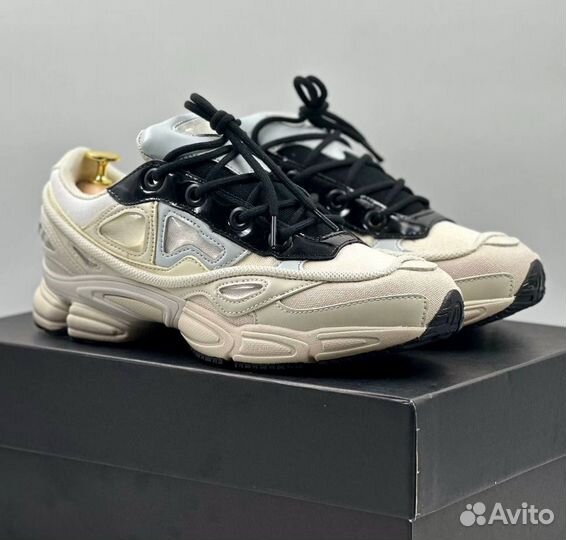 Качественные кроссовки для повседневной носки