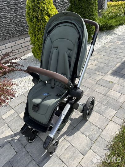 Прогулочная коляска joolz Hub +
