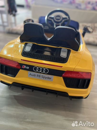 Детский электромобиль audi с пультом управления