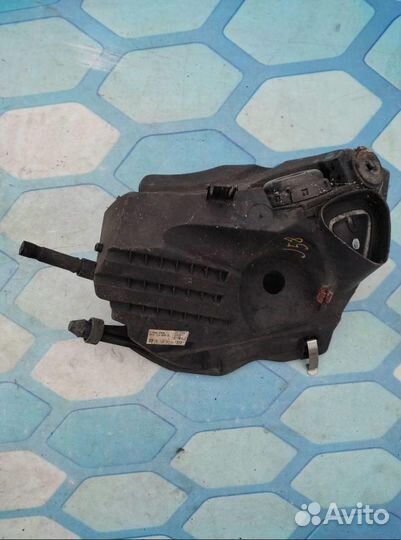 Корпус воздушного фильтра 4F0133835G