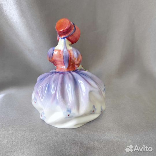 Статуэтка антикварная миниатюра Royal Doulton