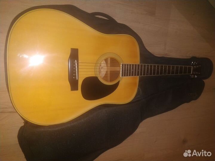 Акустическая гитара Morris