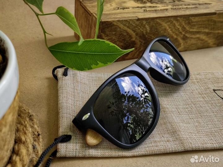 Солнцезащитные очки 