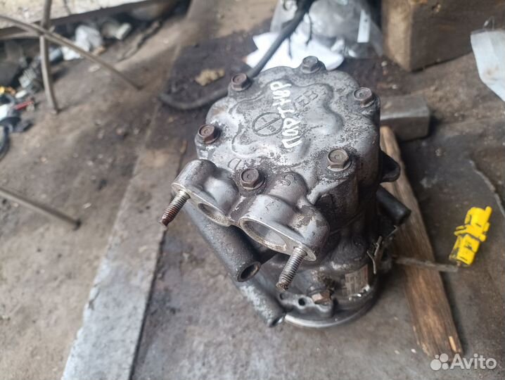 Компрессор кондиционера Peugeot Partner