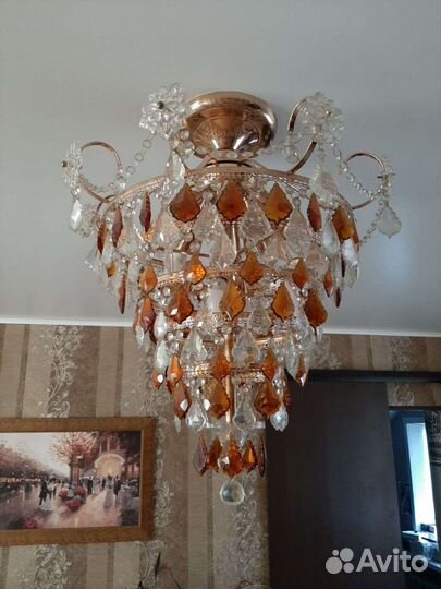 Люстра новая