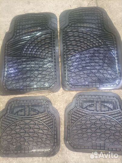 Автомобильные коврики резиновые
