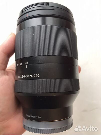 Sony 24-240 мм F3.5-6.3 OSS FE