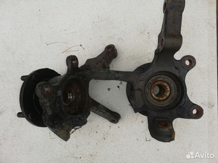 Ступица поворотный кулак Nissan Almera N15 N16