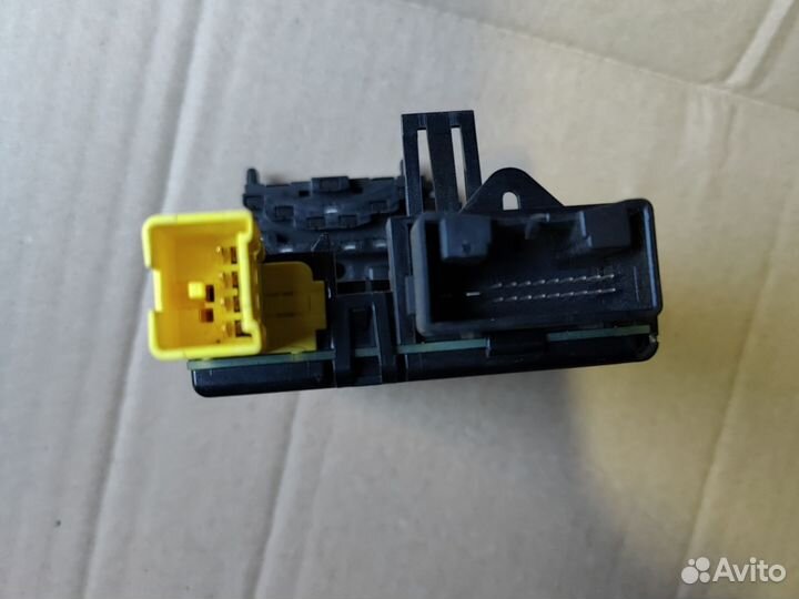 Подрулевой блок 1k0953549ch Tiguan