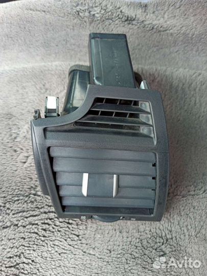 Дефлектор салона Тойота