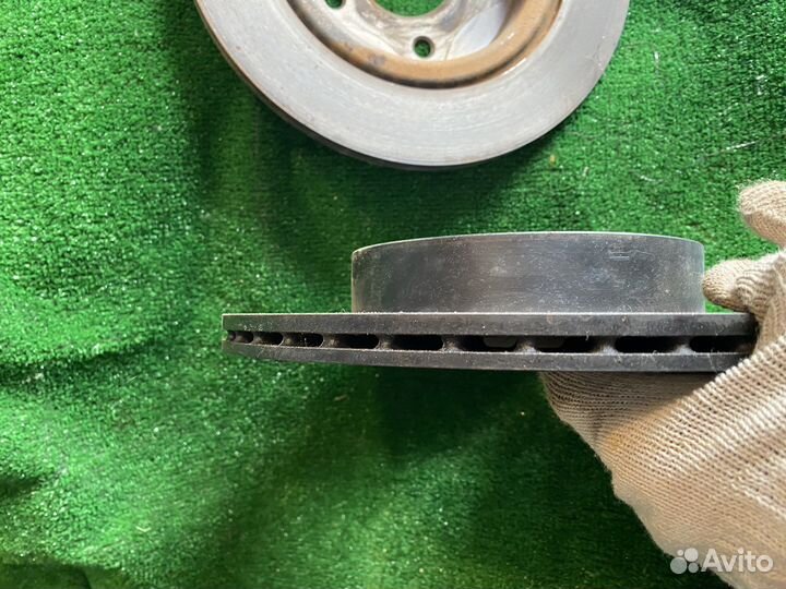 Диски тормозные задние Ниссан Лиф Ze1