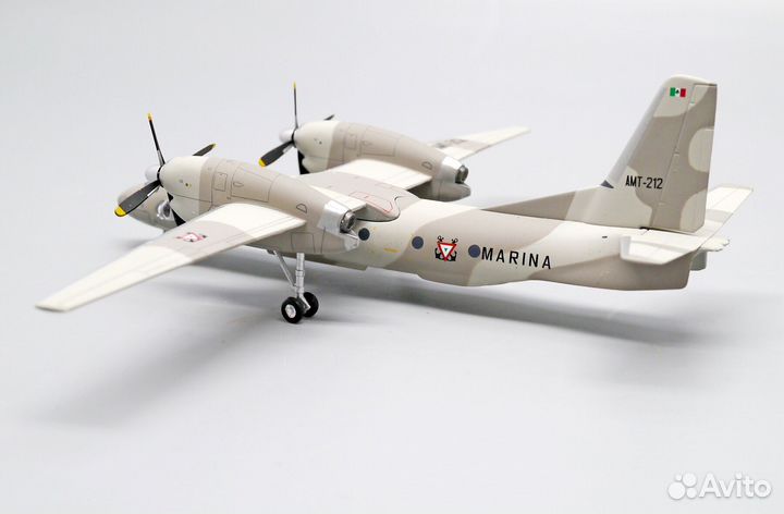 Модель самолета 1/200 Антонов Ан-32Б