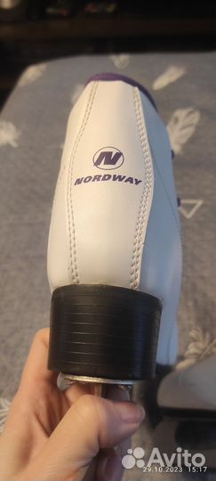 Коньки фигурные женские 39 размер