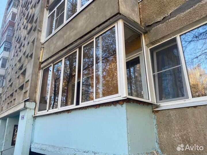 Балконная рама бу