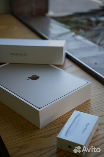 Macbook Air 13 8/256GB M3 chip