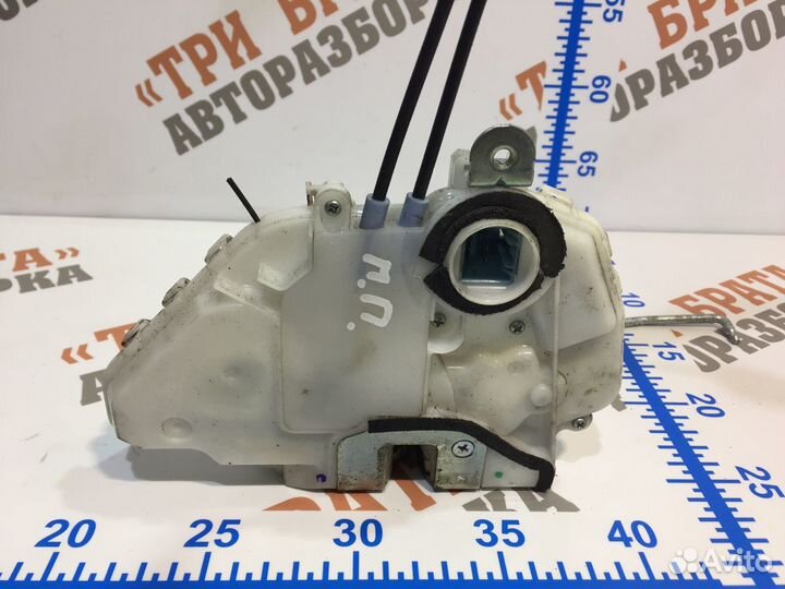 Замок передней двери Прав. Хонда Цивик 2008г 1.3л