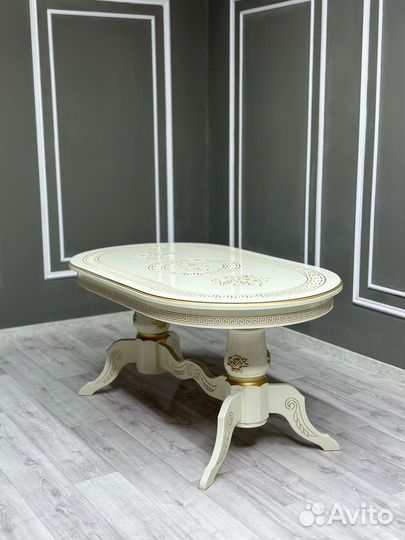 Кухонный стол и Стулья