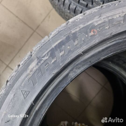 Triangle Snowlink TWT02 275/40 R20 и 315/35 R20