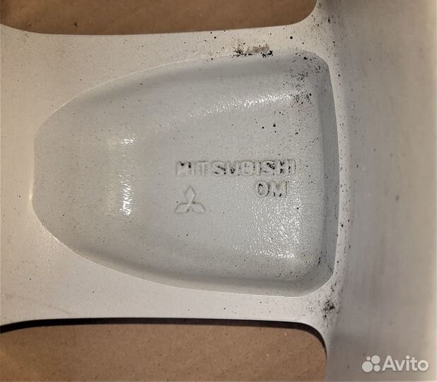Один (1) диск Мицубиси XL (оригинал) 16