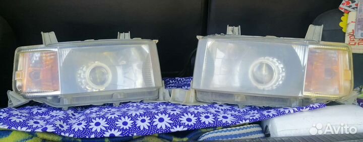 Фары Toyota bB