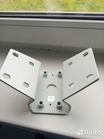 Угловой кронштейн для любой камеры