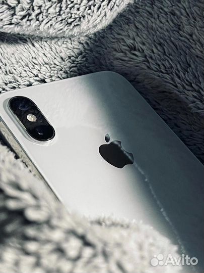 iPhone X, 64 ГБ