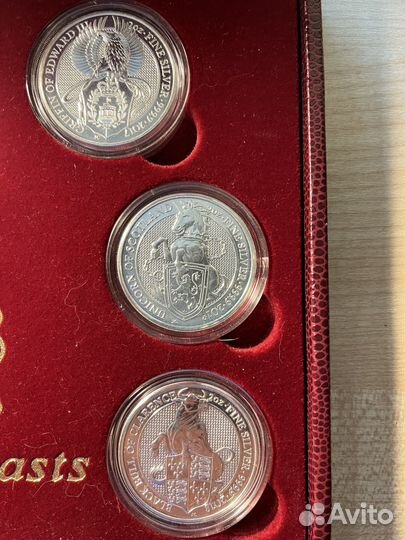 Серебро инвестиционные монеты Звери Королевы